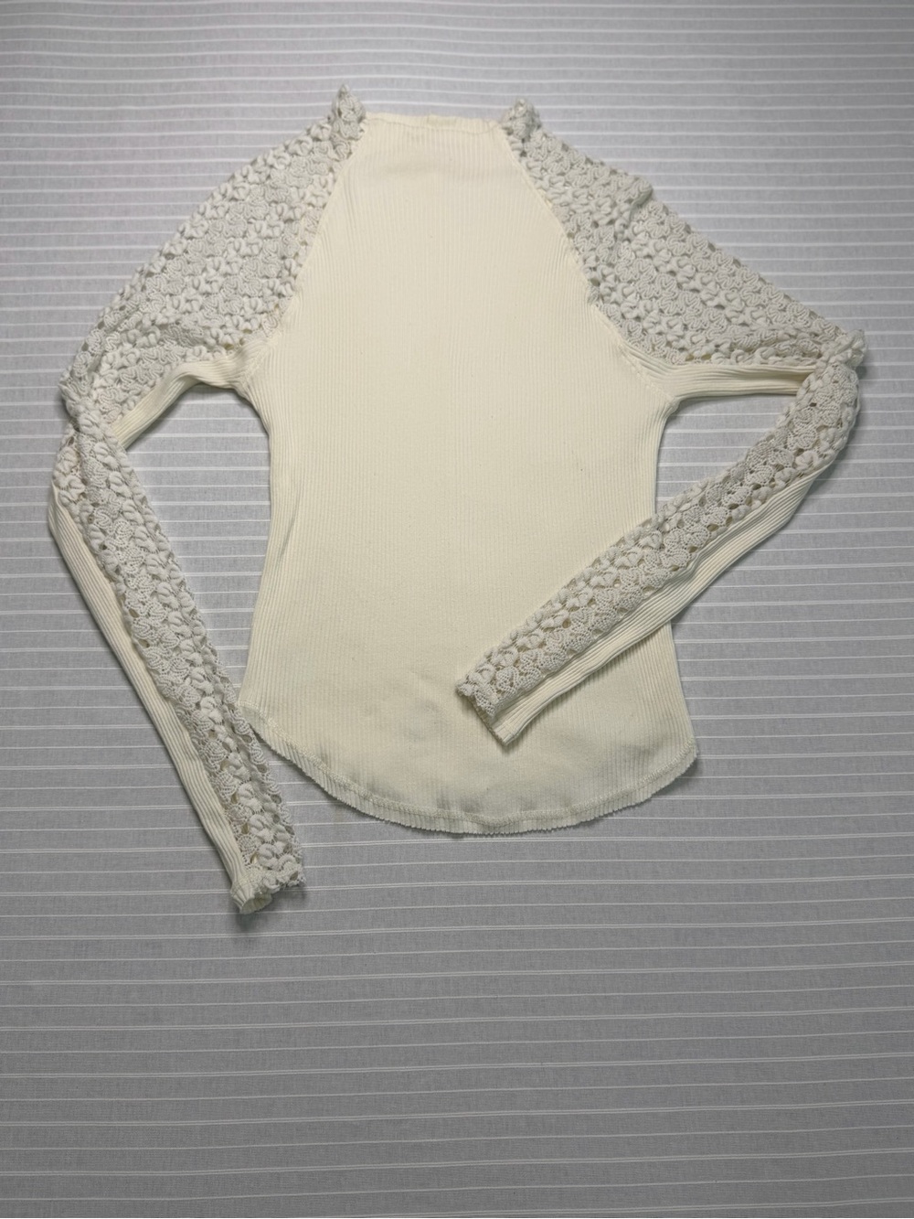 🤍 Free People Ivory Ribbed Openwork Sleeve Top